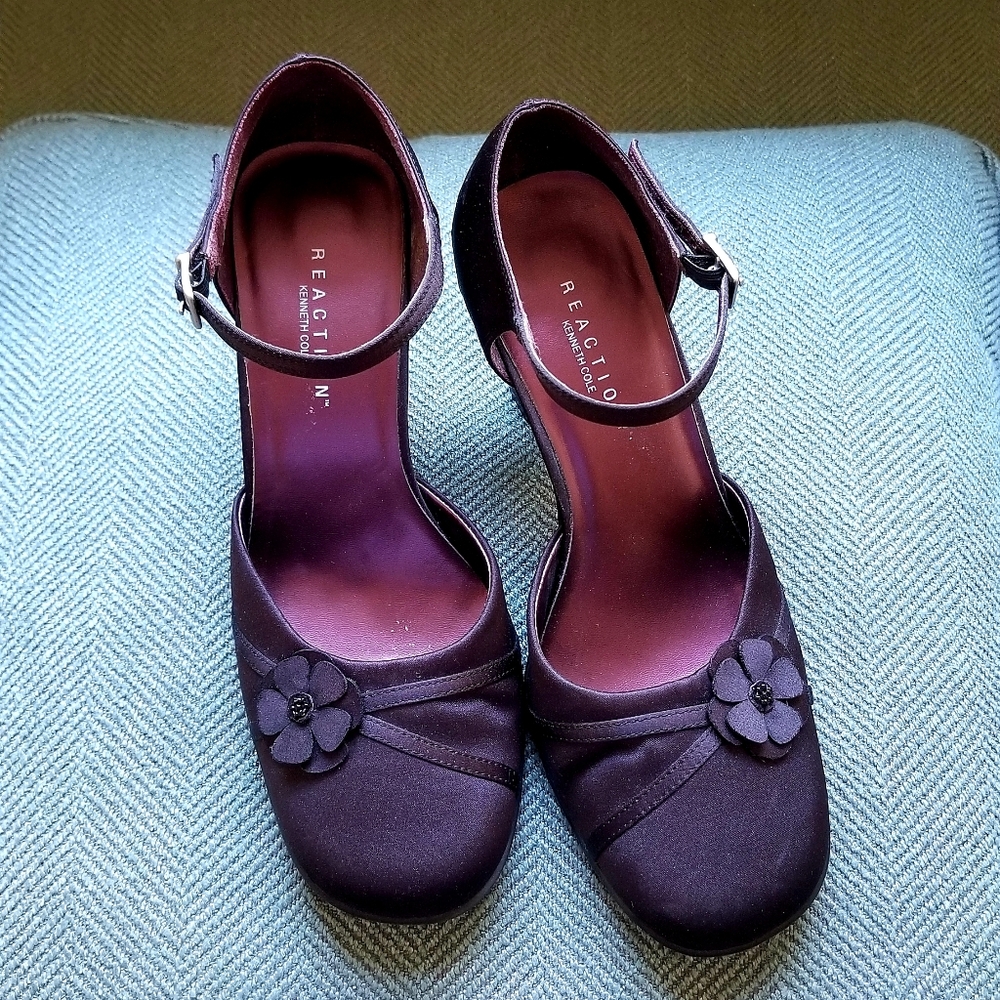 Kenneth Cole REACTION Mary Jane Heels
